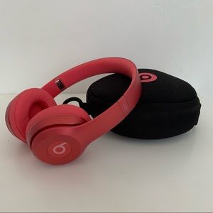 Pink solo beats headphones